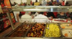 Guia do Instituto de Nutrição orienta sobre reabertura segura de restaurantes universitários no contexto pós-pandemia